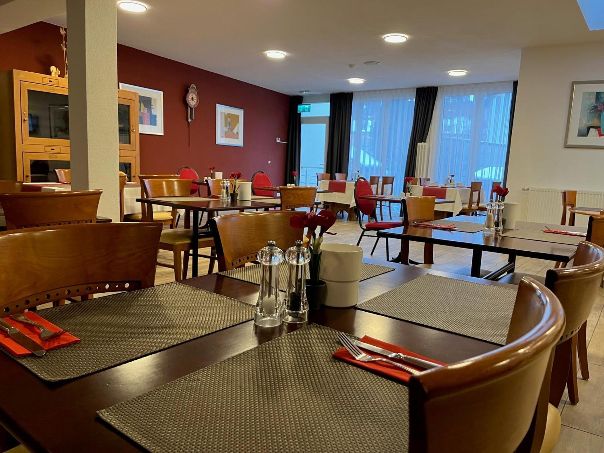 Hotel Jaegerhaus In Singen Am Hohentwiel ภายนอก รูปภาพ