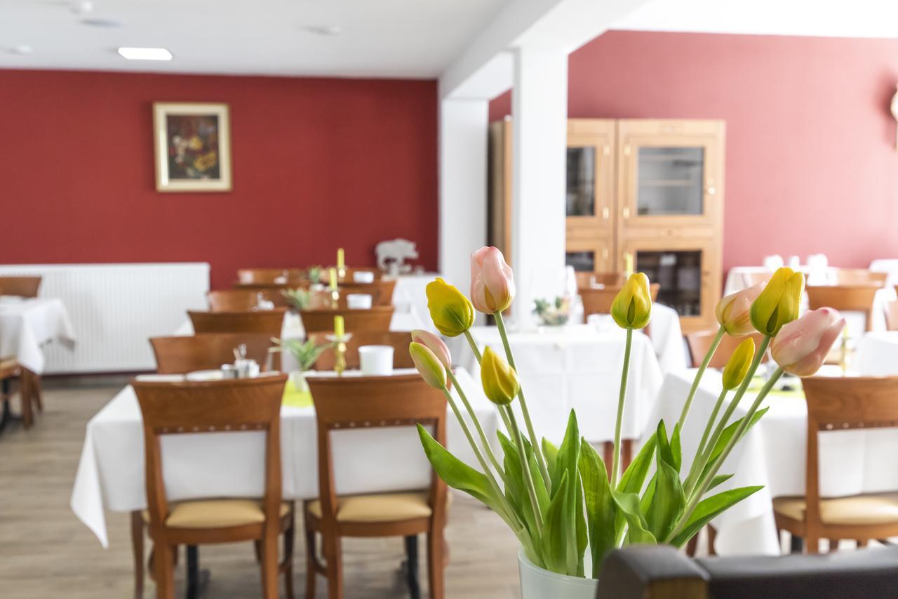 Hotel Jaegerhaus In Singen Am Hohentwiel ภายนอก รูปภาพ