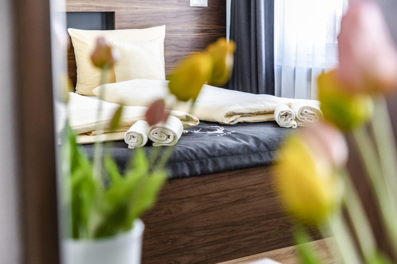 Hotel Jaegerhaus In Singen Am Hohentwiel ภายนอก รูปภาพ