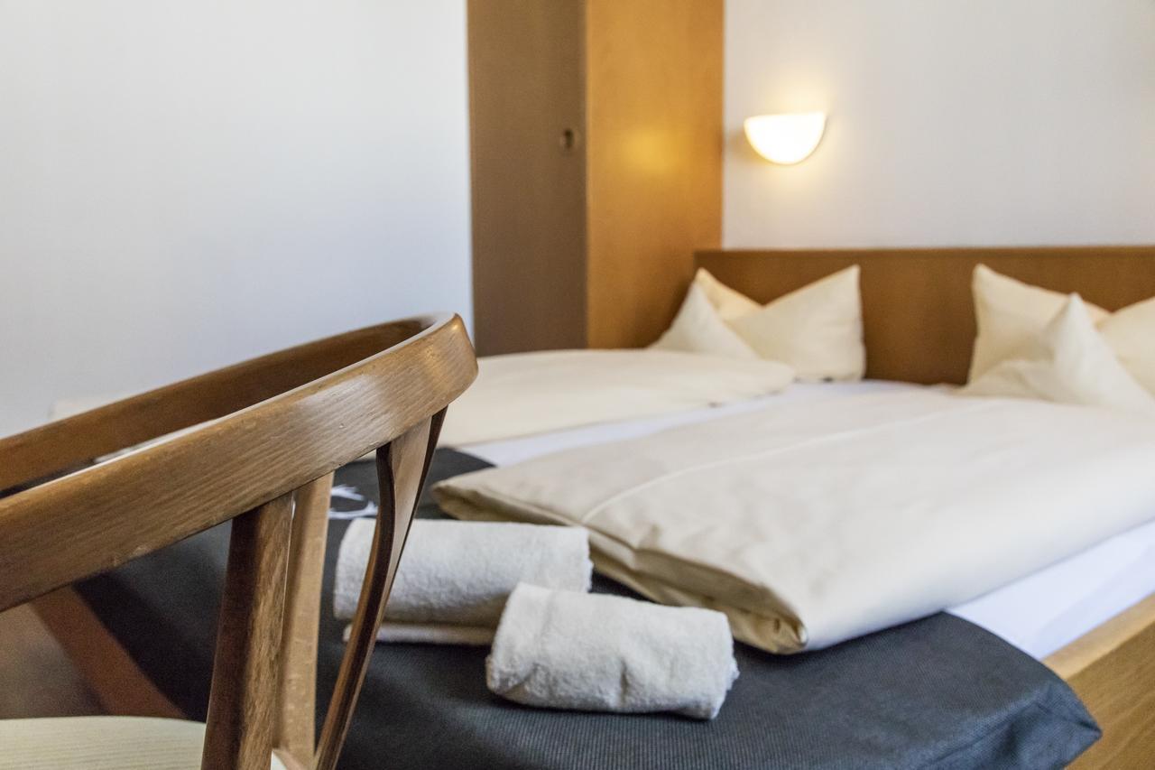 Hotel Jaegerhaus In Singen Am Hohentwiel ภายนอก รูปภาพ
